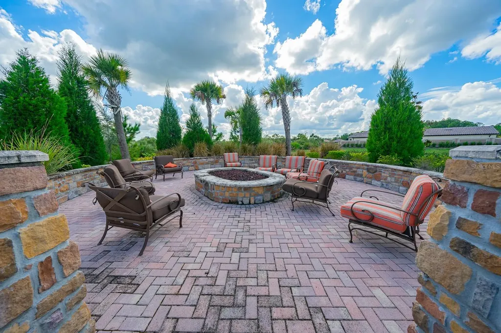 20111 Sorano Hill Place Tampa FL 33647