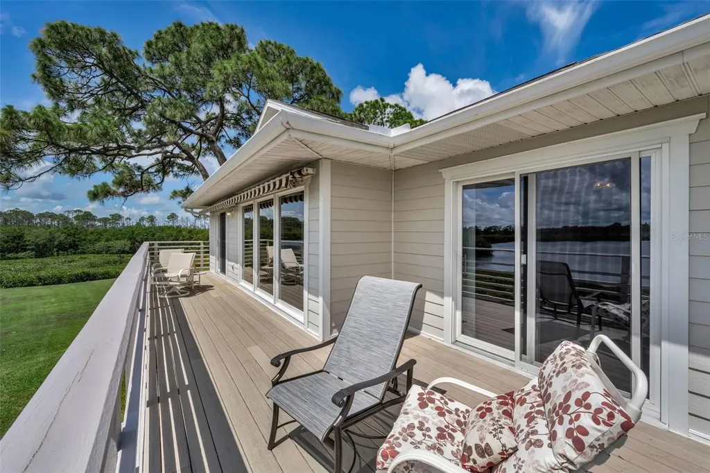 1015 Teal Pointe Tarpon Springs FL 34689