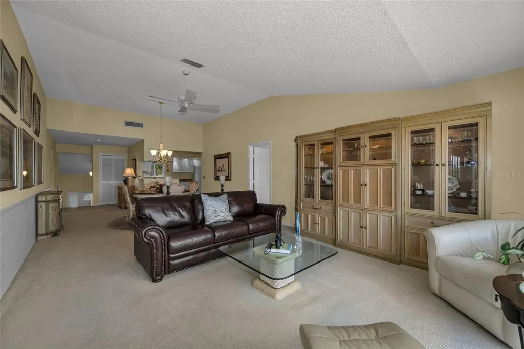 1015 Teal Pointe Tarpon Springs FL 34689