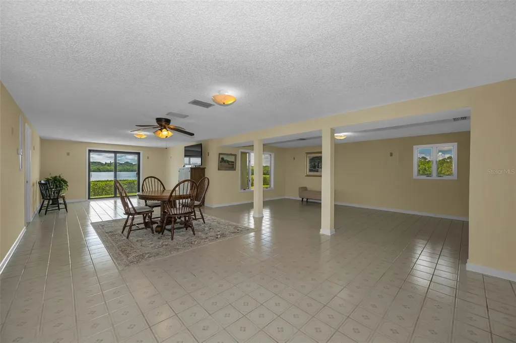 1015 Teal Pointe Tarpon Springs FL 34689
