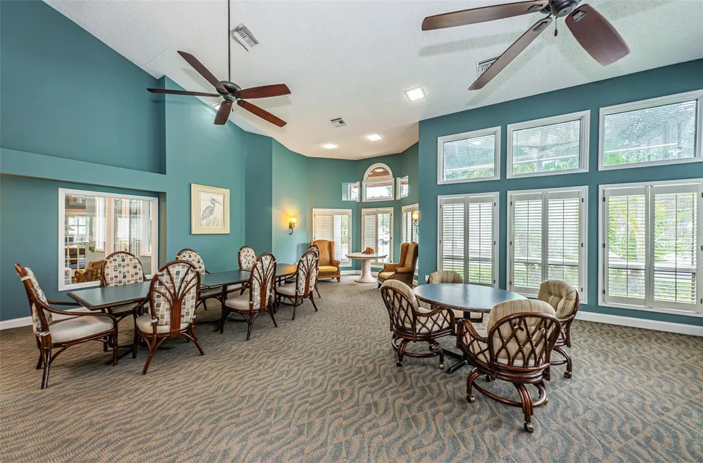 1015 Teal Pointe Tarpon Springs FL 34689