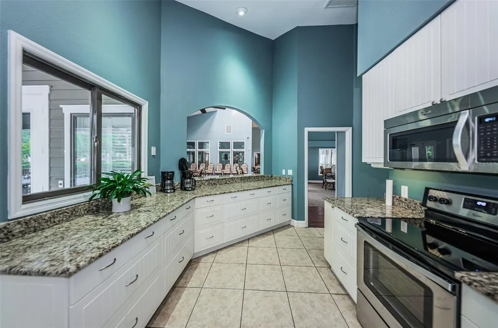 1015 Teal Pointe Tarpon Springs FL 34689