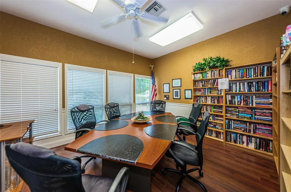 1015 Teal Pointe Tarpon Springs FL 34689