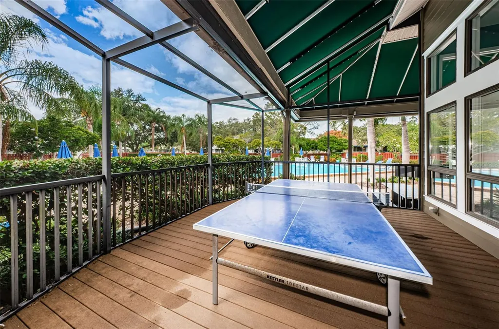 1015 Teal Pointe Tarpon Springs FL 34689