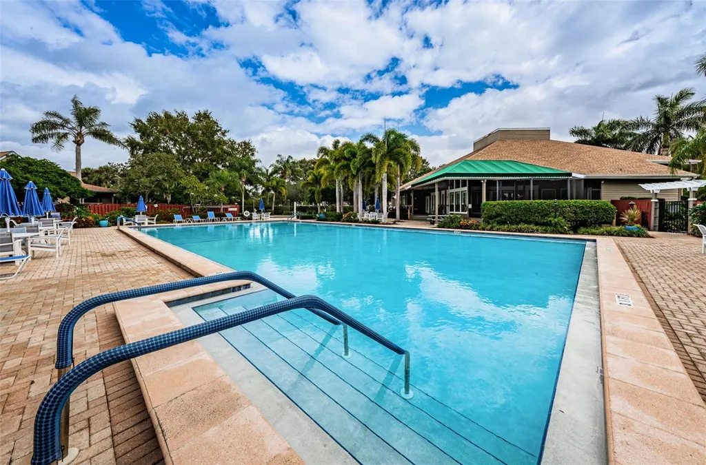 1015 Teal Pointe Tarpon Springs FL 34689