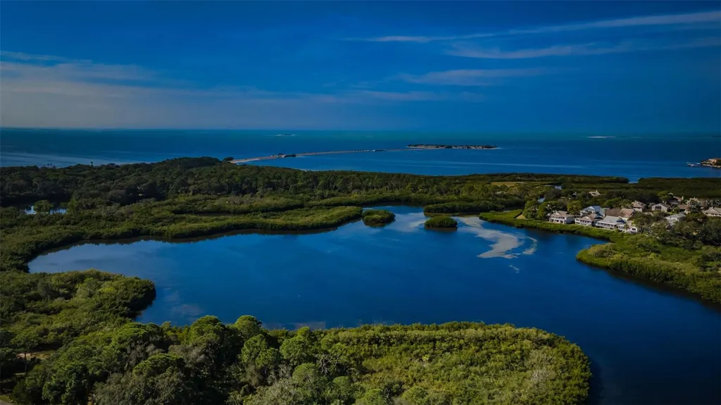1015 Teal Pointe Tarpon Springs FL 34689