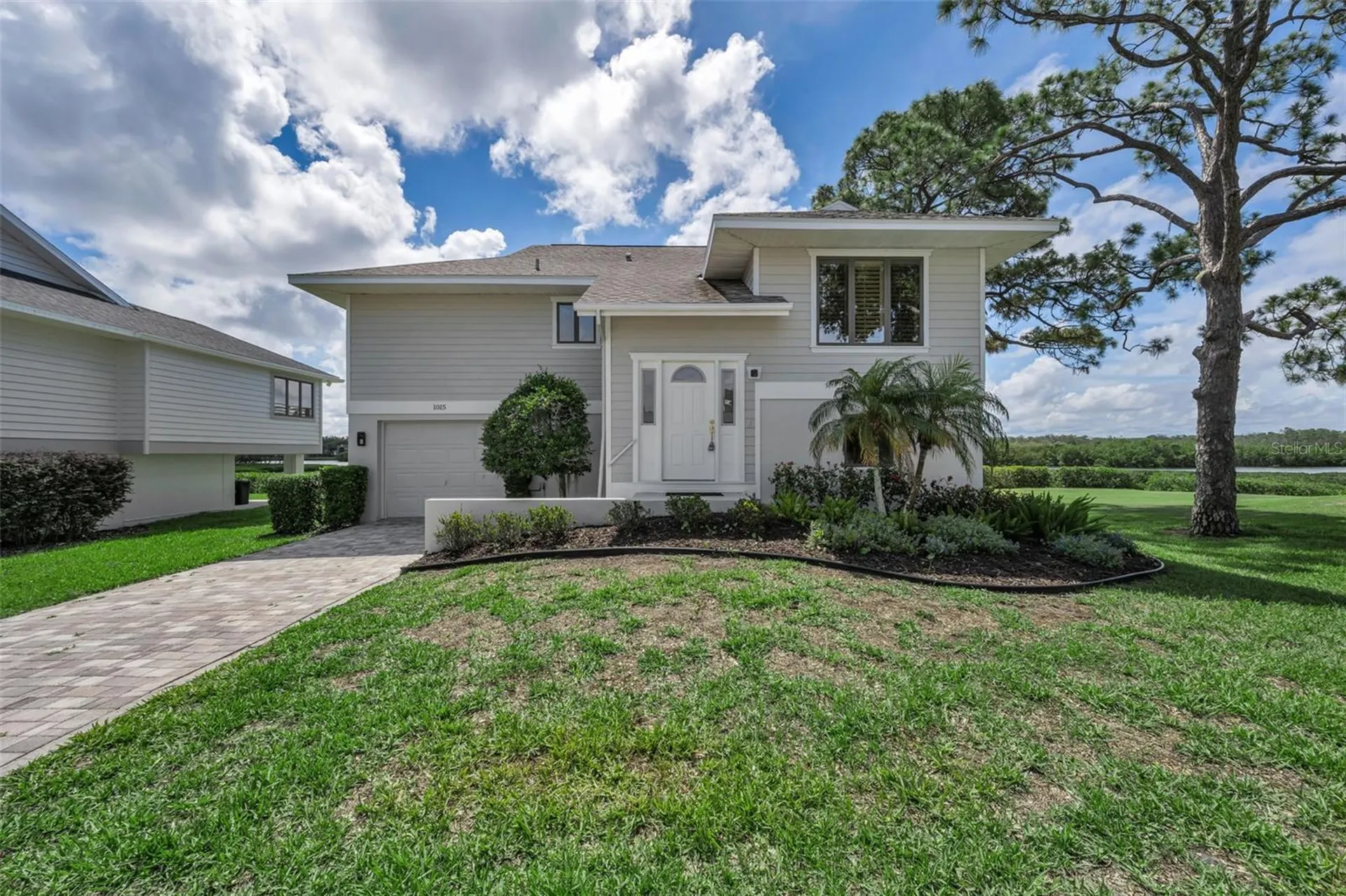 1015 Teal Pointe Tarpon Springs FL 34689