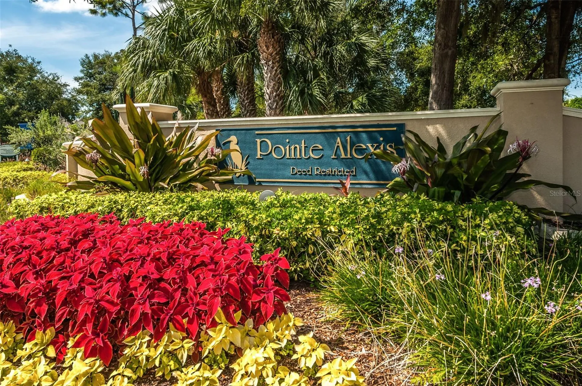 1015 Teal Pointe Tarpon Springs FL 34689