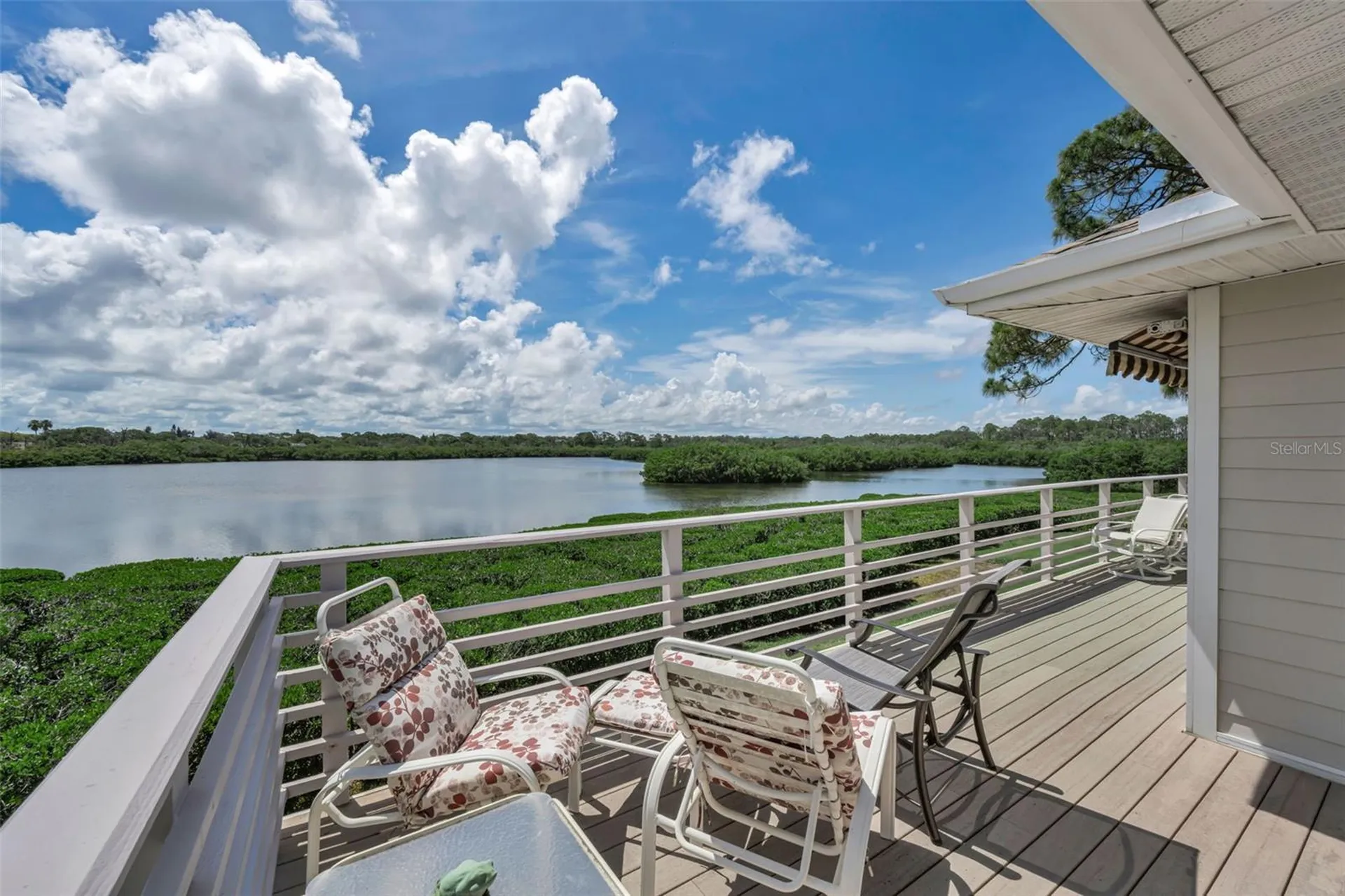 1015 Teal Pointe Tarpon Springs FL 34689