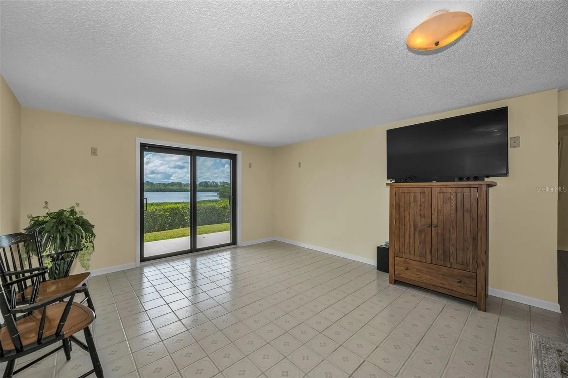 1015 Teal Pointe Tarpon Springs FL 34689