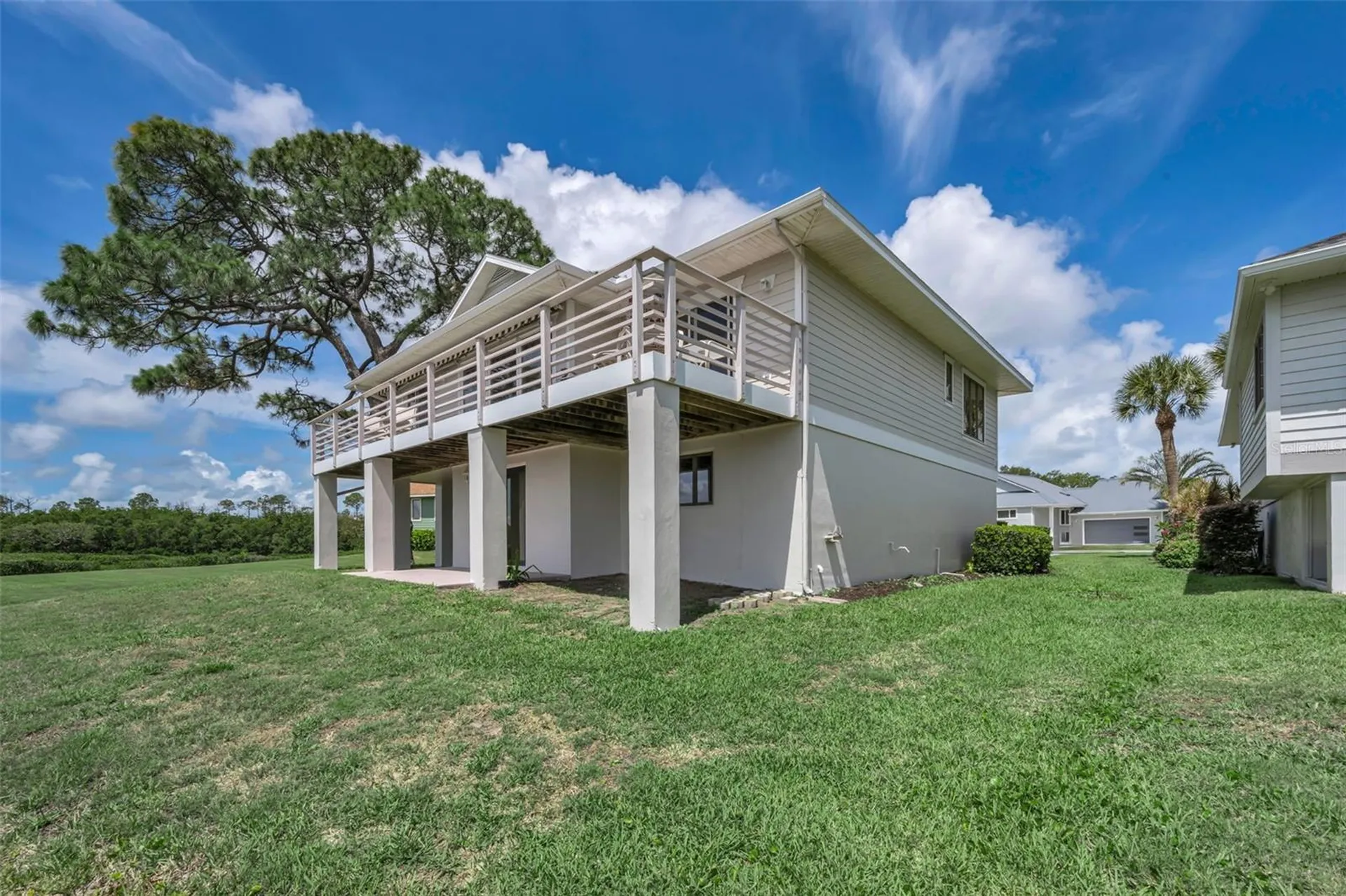 1015 Teal Pointe Tarpon Springs FL 34689