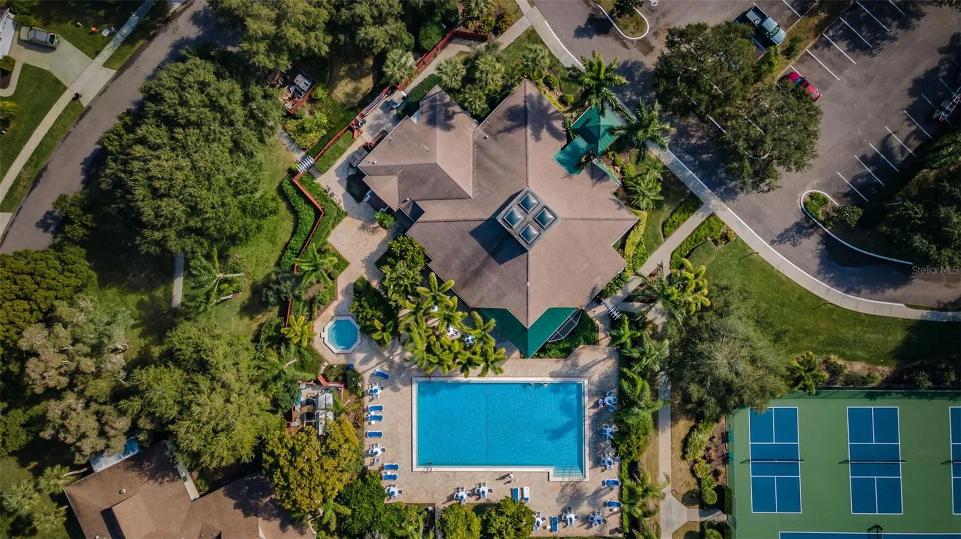 1015 Teal Pointe Tarpon Springs FL 34689
