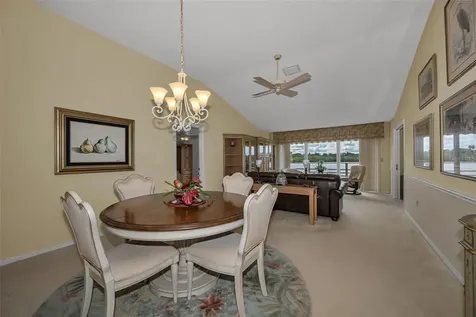 1015 Teal Pointe Tarpon Springs FL 34689