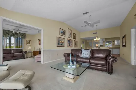1015 Teal Pointe Tarpon Springs FL 34689