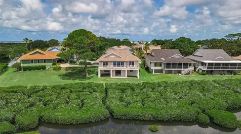 1015 Teal Pointe Tarpon Springs FL 34689