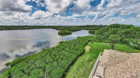 1015 Teal Pointe Tarpon Springs FL 34689
