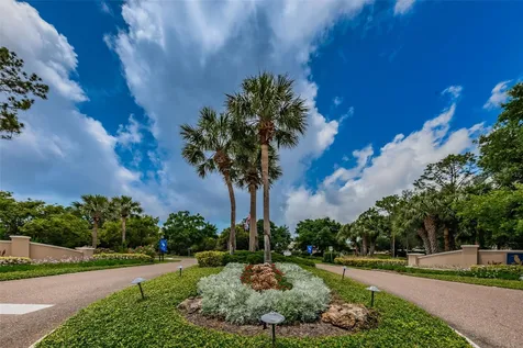 1015 Teal Pointe Tarpon Springs FL 34689