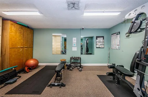 1015 Teal Pointe Tarpon Springs FL 34689