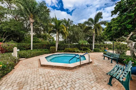 1015 Teal Pointe Tarpon Springs FL 34689