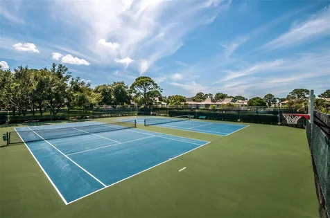 1015 Teal Pointe Tarpon Springs FL 34689