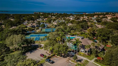 1015 Teal Pointe Tarpon Springs FL 34689