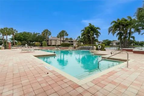 St Petersburg FL 33702