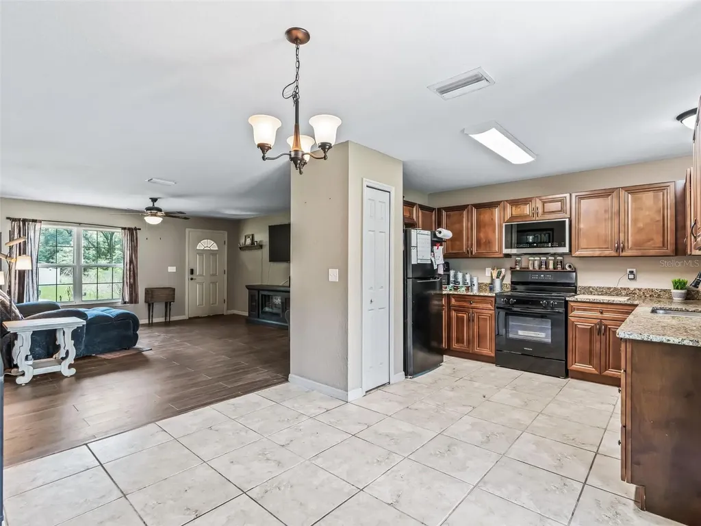 4243 SE 131st Lane Belleview FL 34420