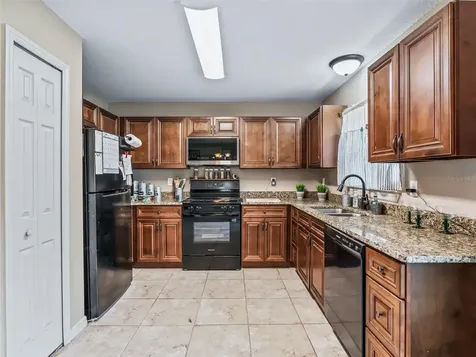4243 SE 131st Lane Belleview FL 34420