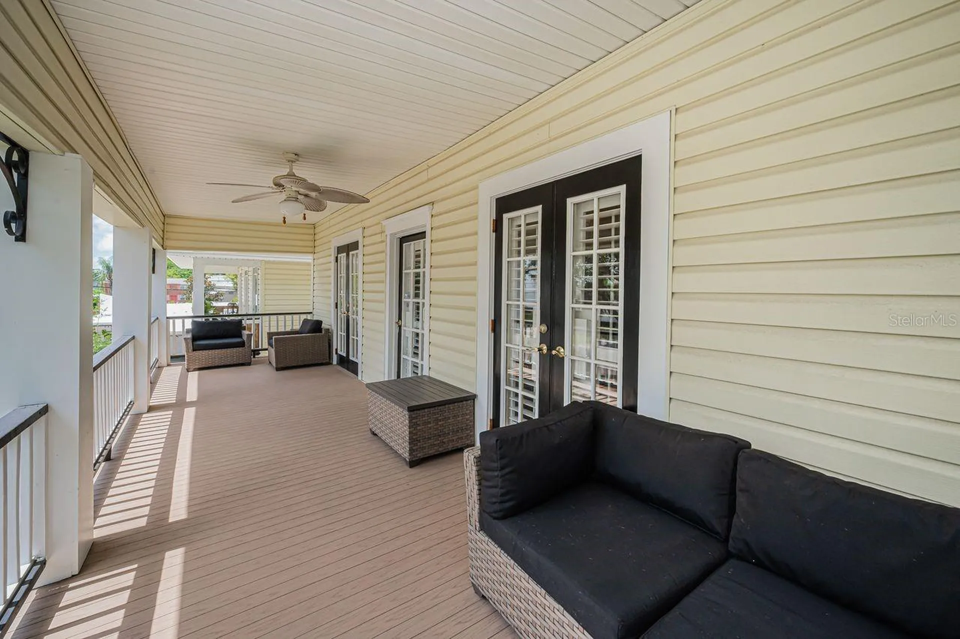 732 And 732 1/2 NE Oak Street St Petersburg FL 33701
