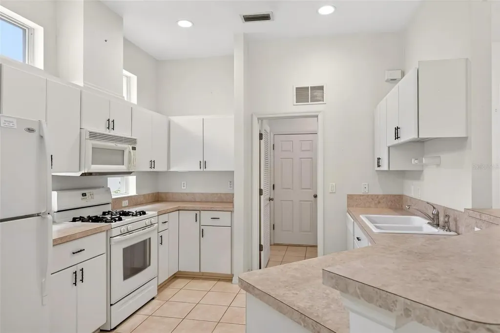 20618 Queen Alexandra Drive Leesburg FL 34748