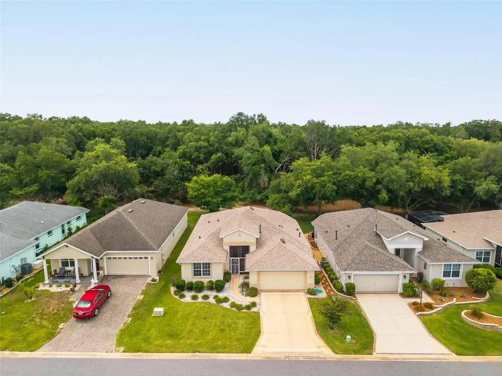 20618 Queen Alexandra Drive Leesburg FL 34748
