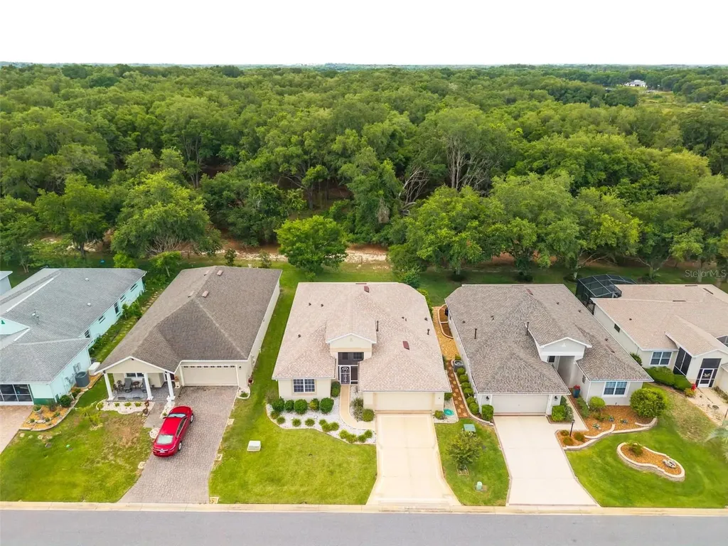20618 Queen Alexandra Drive Leesburg FL 34748