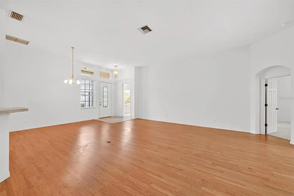 20618 Queen Alexandra Drive Leesburg FL 34748