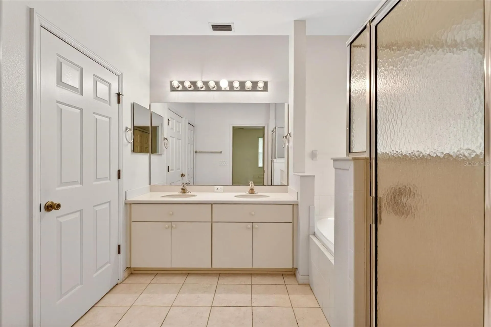 20618 Queen Alexandra Drive Leesburg FL 34748