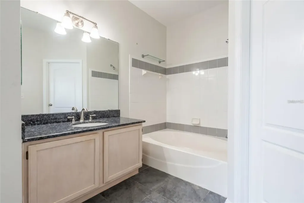 3344 Corona Village Way Orlando FL 32835