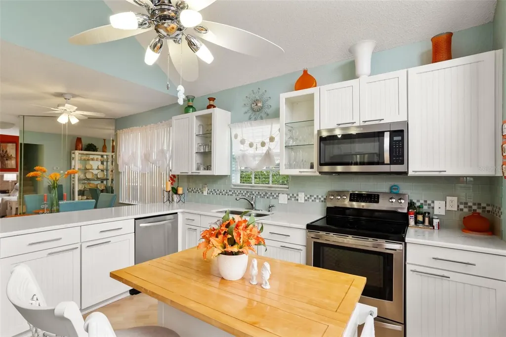 2740 Hamble Village Lane Palm Harbor FL 34684