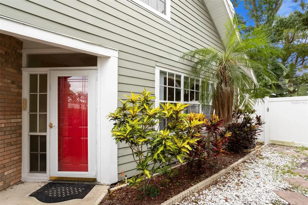 2740 Hamble Village Lane Palm Harbor FL 34684