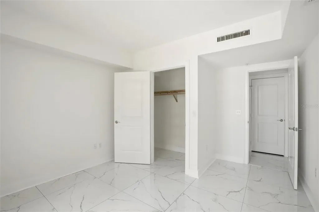 1350 Main Street Sarasota FL 34236