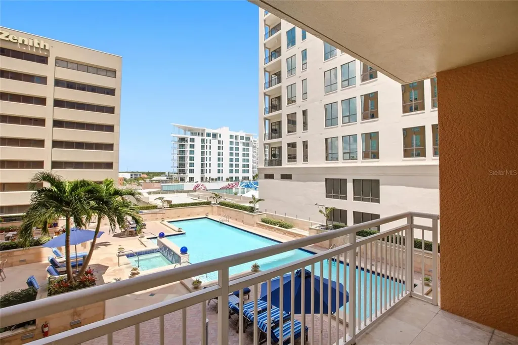 1350 Main Street Sarasota FL 34236