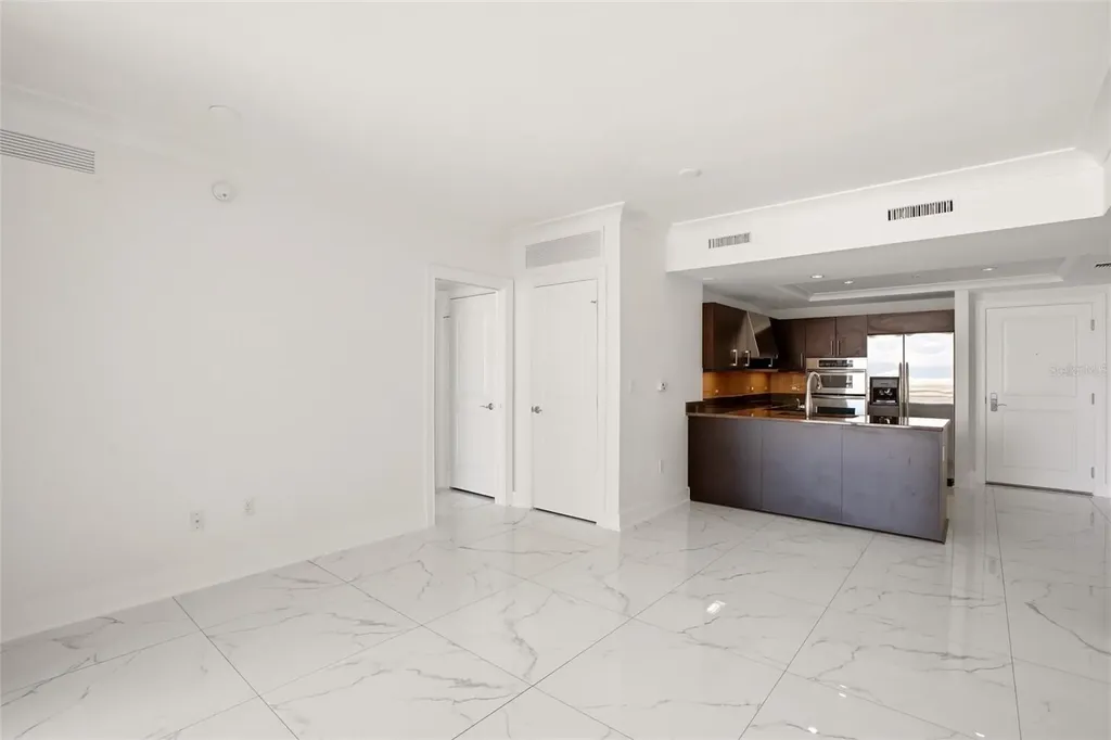 1350 Main Street Sarasota FL 34236