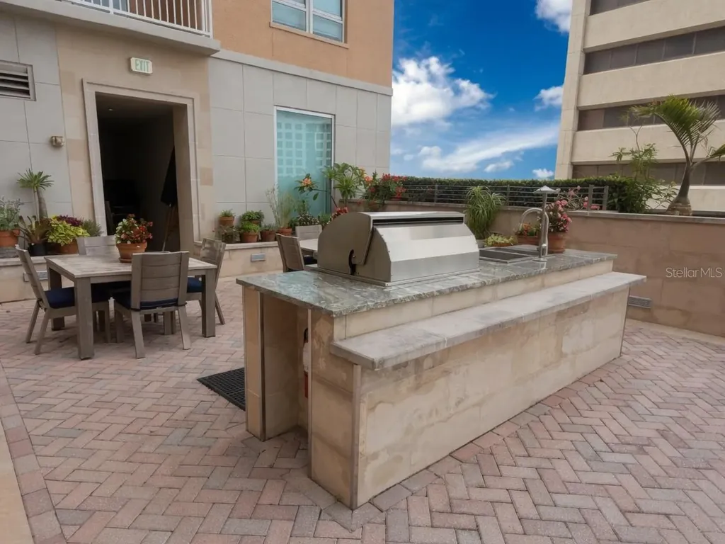 1350 Main Street Sarasota FL 34236