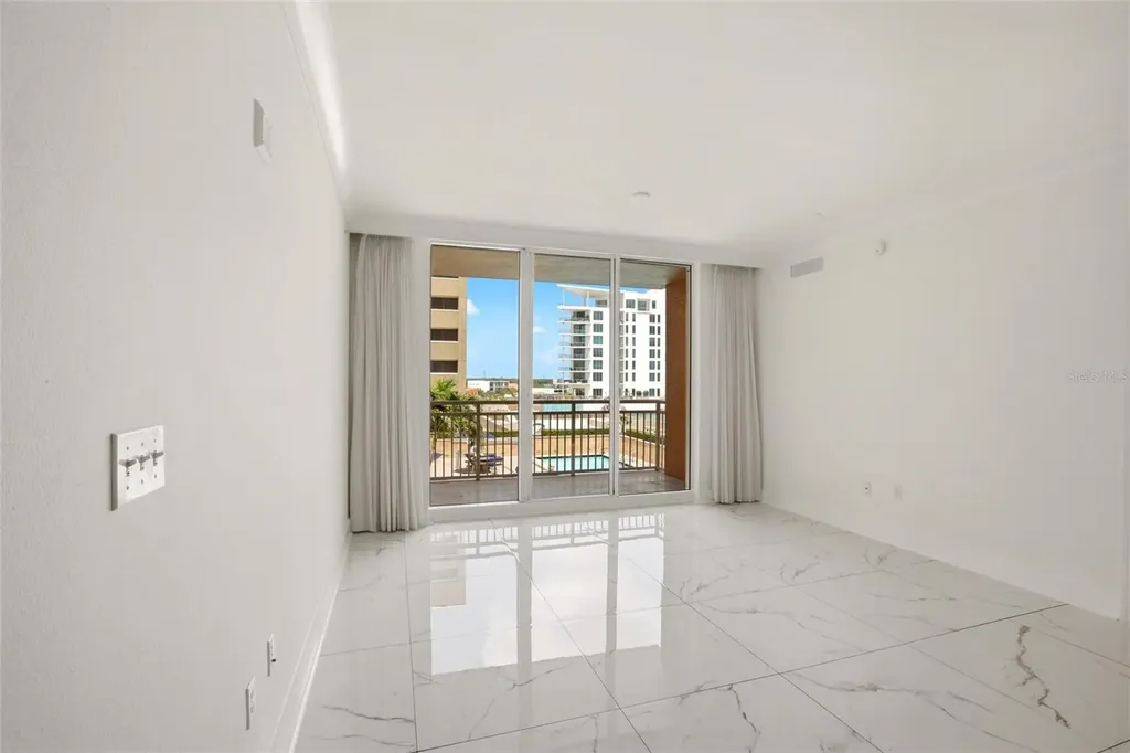 1350 Main Street Sarasota FL 34236