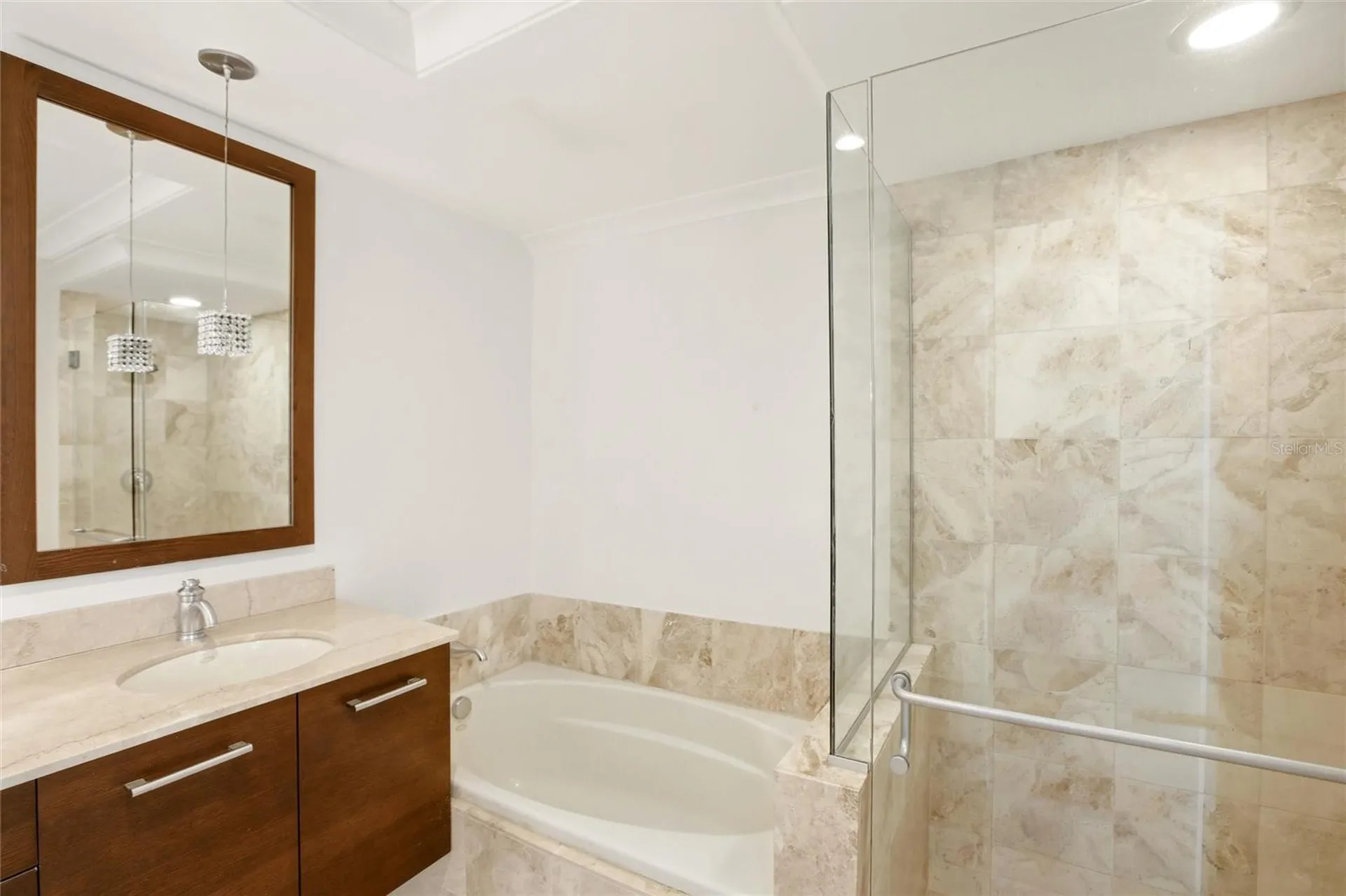 1350 Main Street Sarasota FL 34236