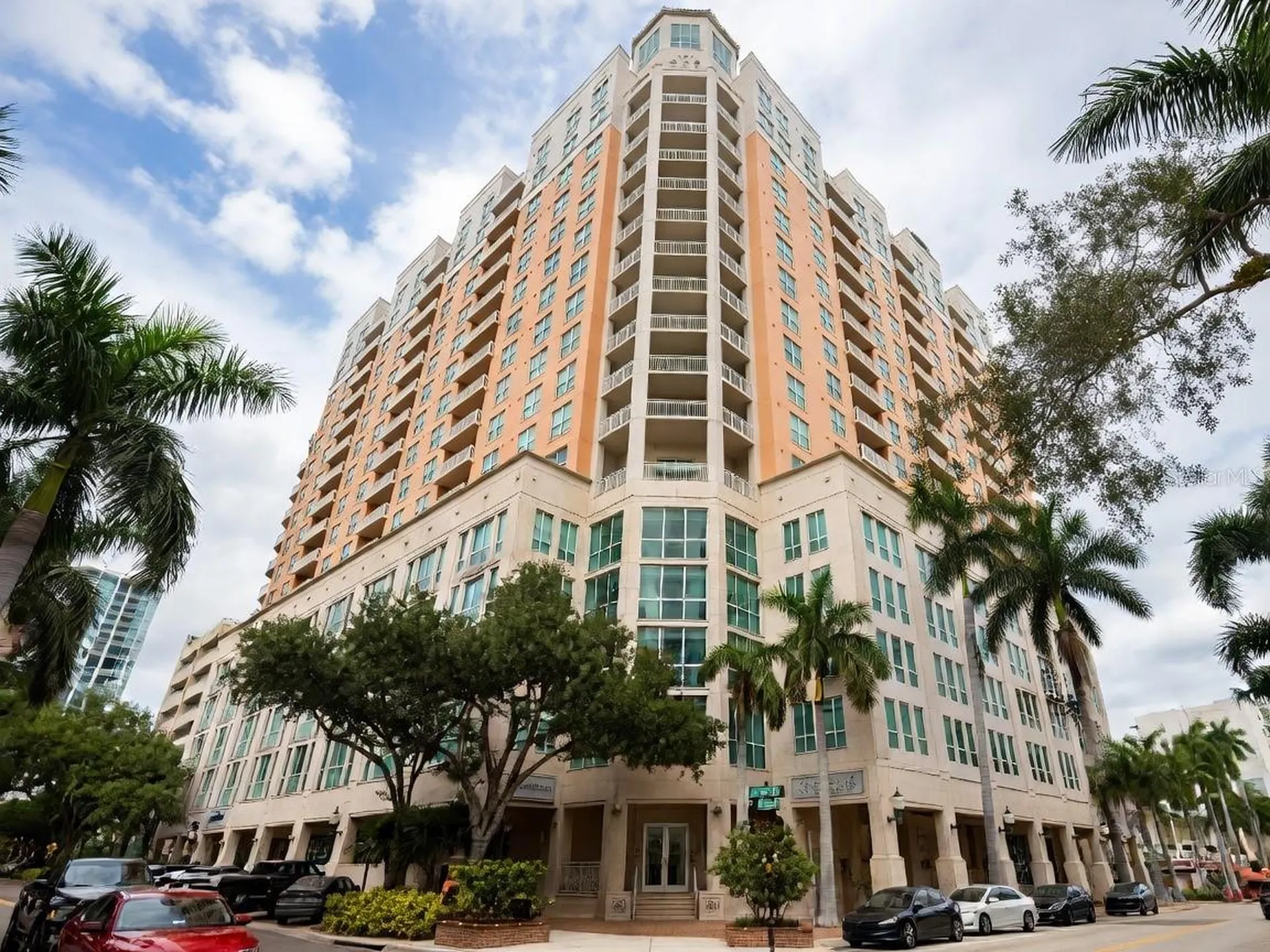 1350 Main Street Sarasota FL 34236