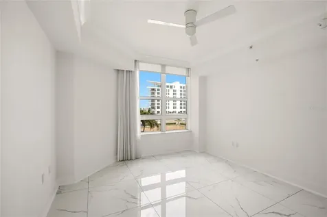 1350 Main Street Sarasota FL 34236