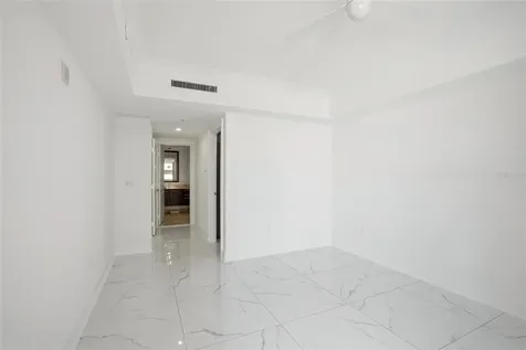 1350 Main Street Sarasota FL 34236