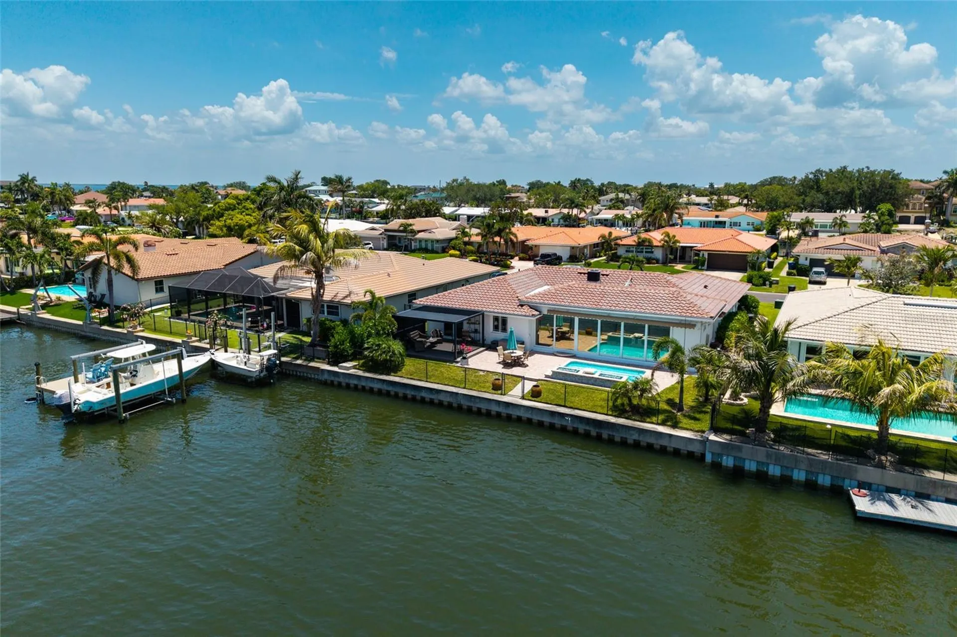 2011 Michigan Avenue NE St Petersburg FL 33703