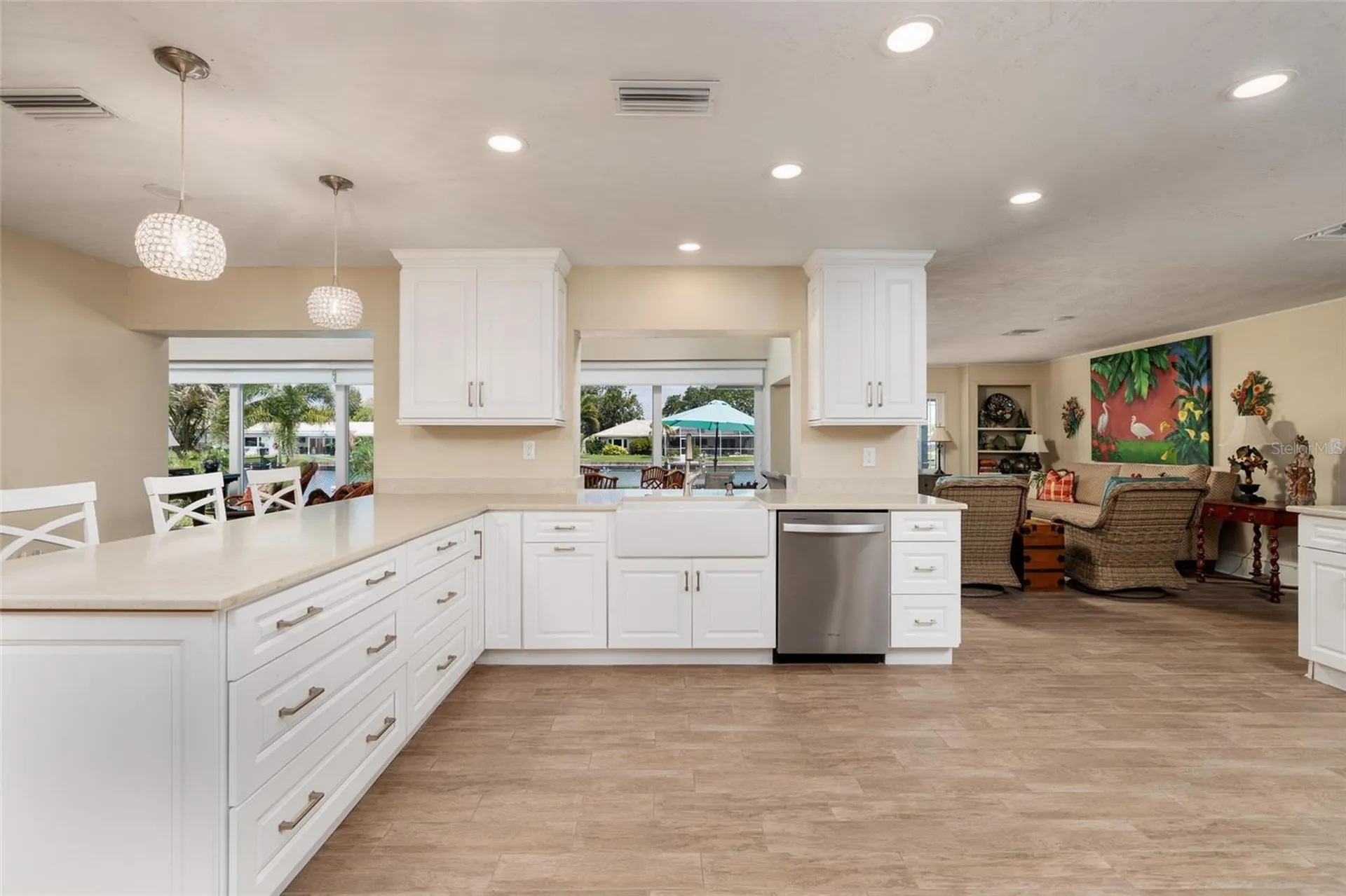 2011 Michigan Avenue NE St Petersburg FL 33703
