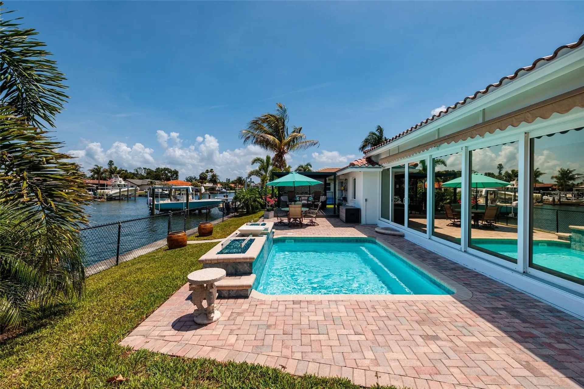 2011 Michigan Avenue NE St Petersburg FL 33703