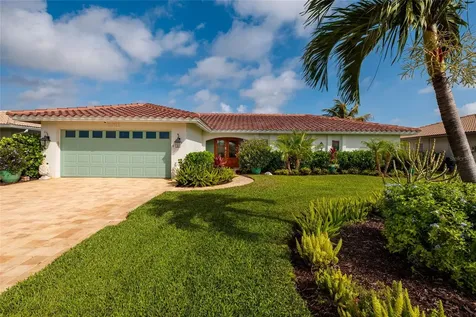 2011 Michigan Avenue NE St Petersburg FL 33703